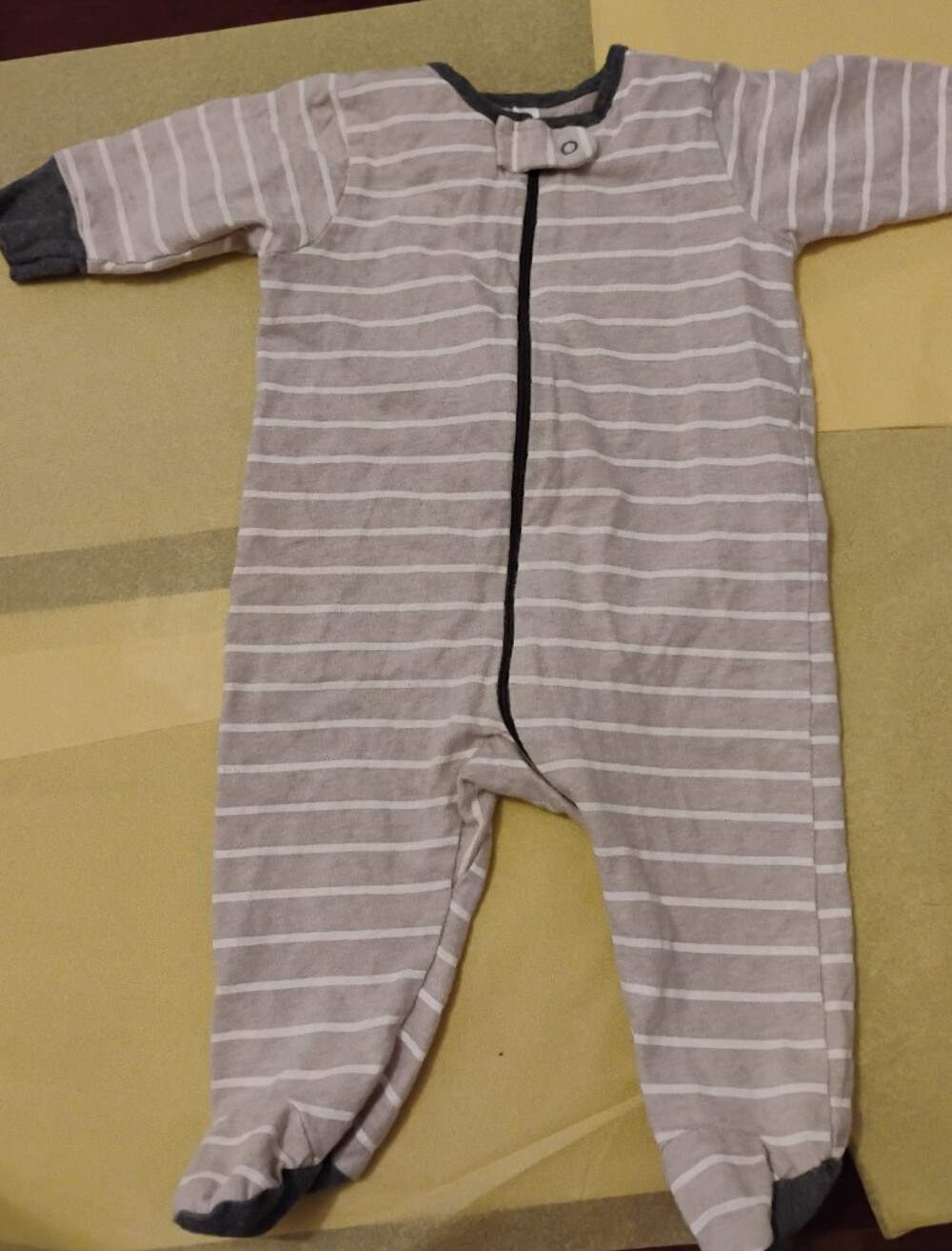 Two 0-3m Baby Sleepers, Gerber Gray And White Stripe, Dogs With Red Accents